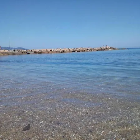 Climatisé Avec Terrasse Et Parking Près De La - Fr-1-251-202 Apartamento *